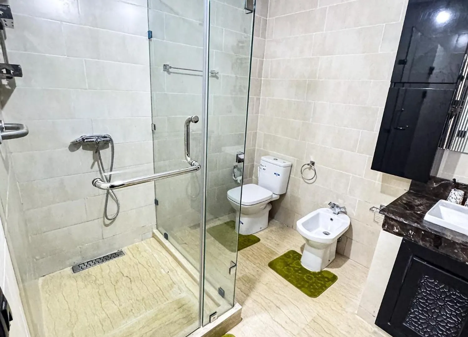 Downtown Apartment With Pool 마라케시