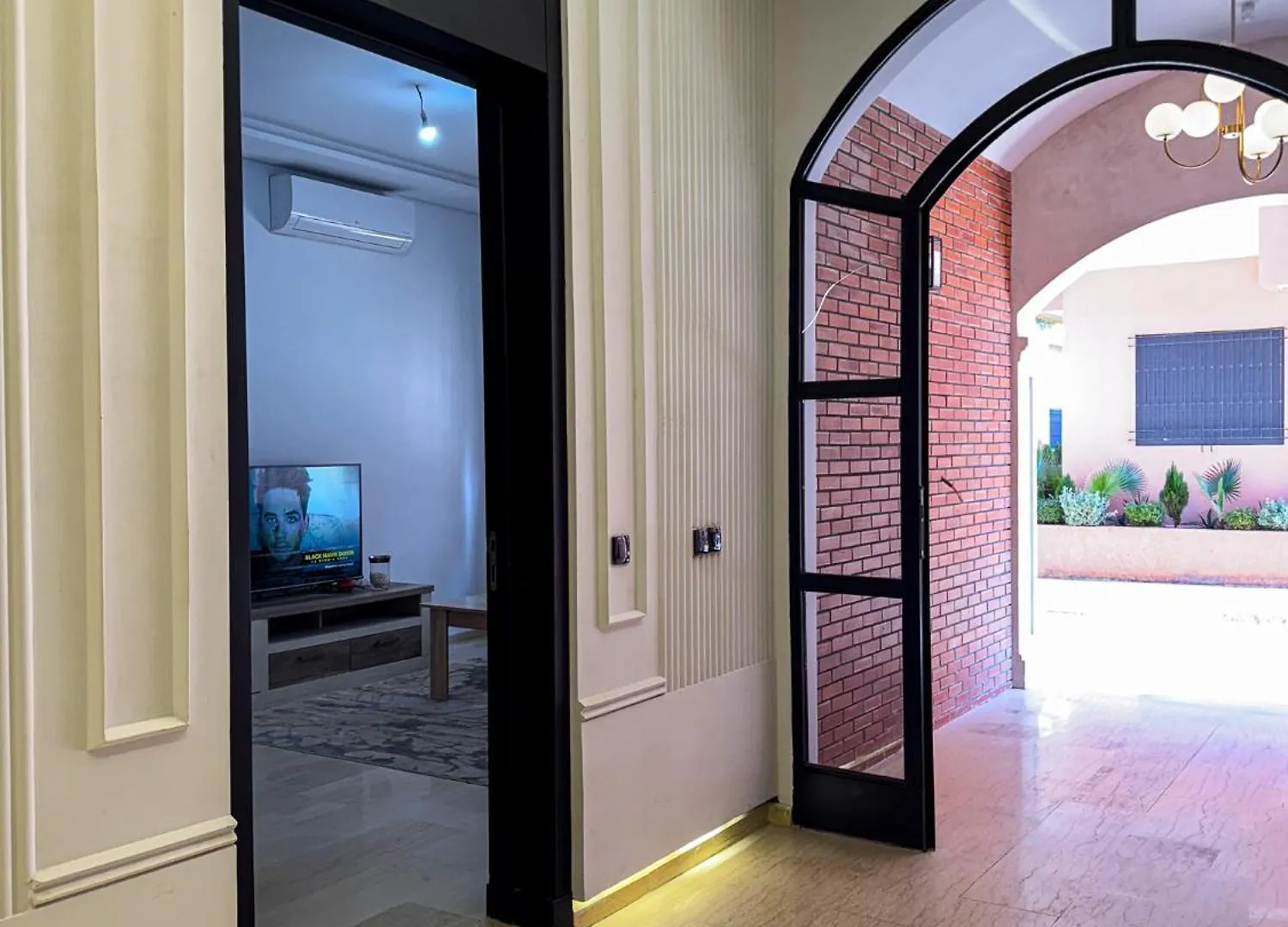 Downtown Apartment With Pool 마라케시 0*,  모로코